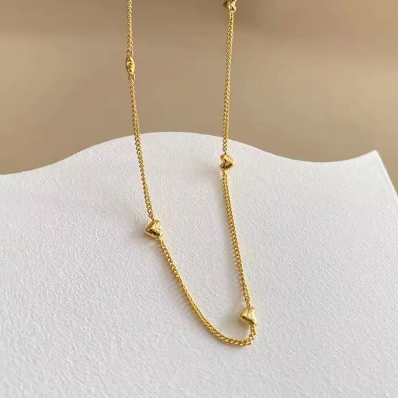 ◾️18K Gold Plated Love Pendant Choker Necklace - Picture 13 of 16